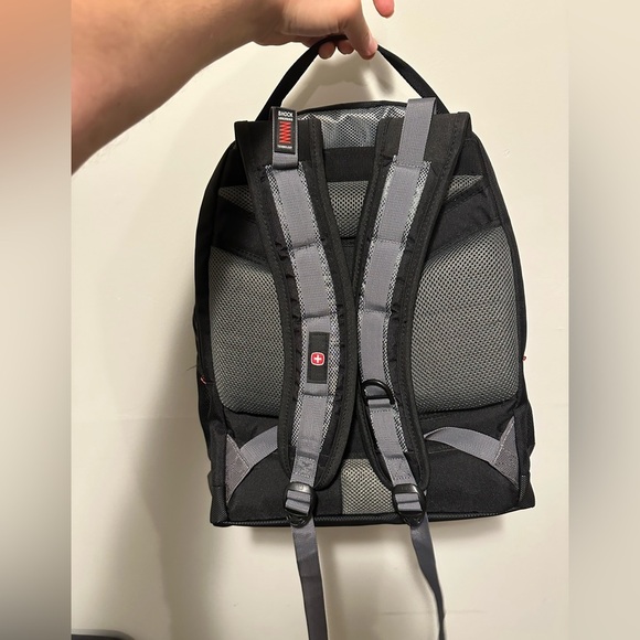 SwissGear - "NWT" Synergy Backpack for 16" Laptop Black and Gray MBS Logo - Picture 2 of 15